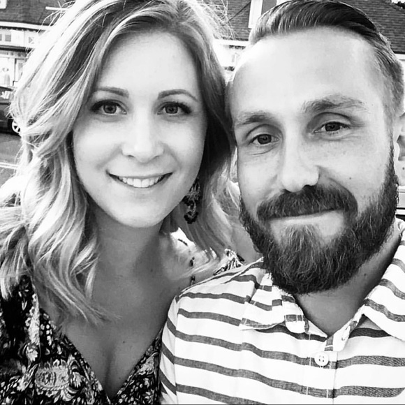 About your seller, Ashley! 💕 - Picture 1 of 3